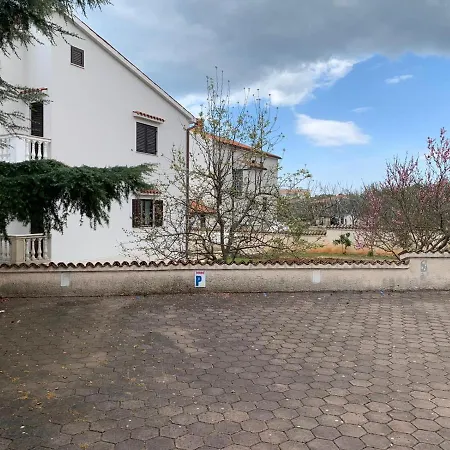 Apartament Dobric *