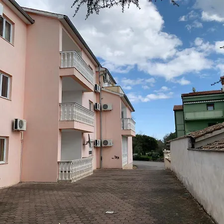 Dobric Lejlighed Fažana